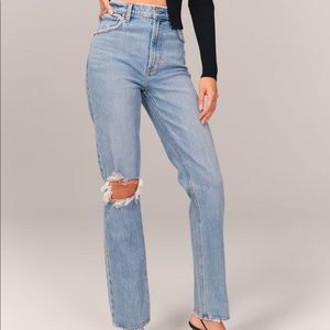 ABERCROMBIE STRAIGHT JEANS 👖